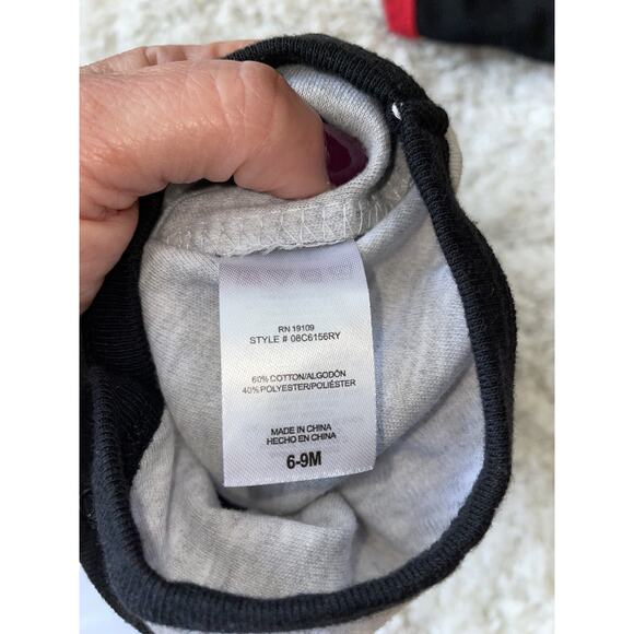 Lot of 2 sz. 6/9 mo. Wizarding world of Harry Potter tops. Grt. Cond - Picture 8 of 9